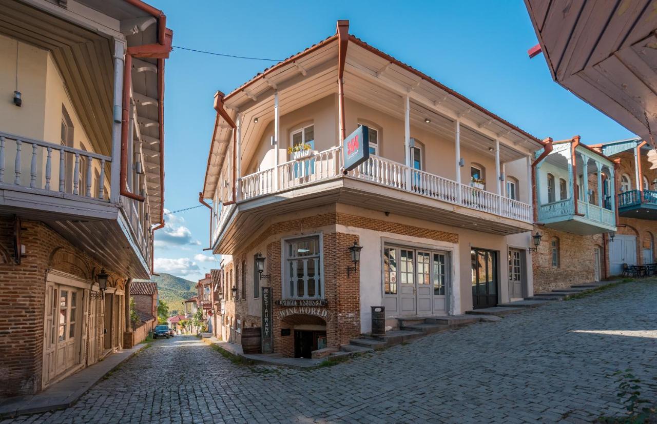 Hotel History • Სასტუმრო Ისტორია Sighnaghi Exteriör bild