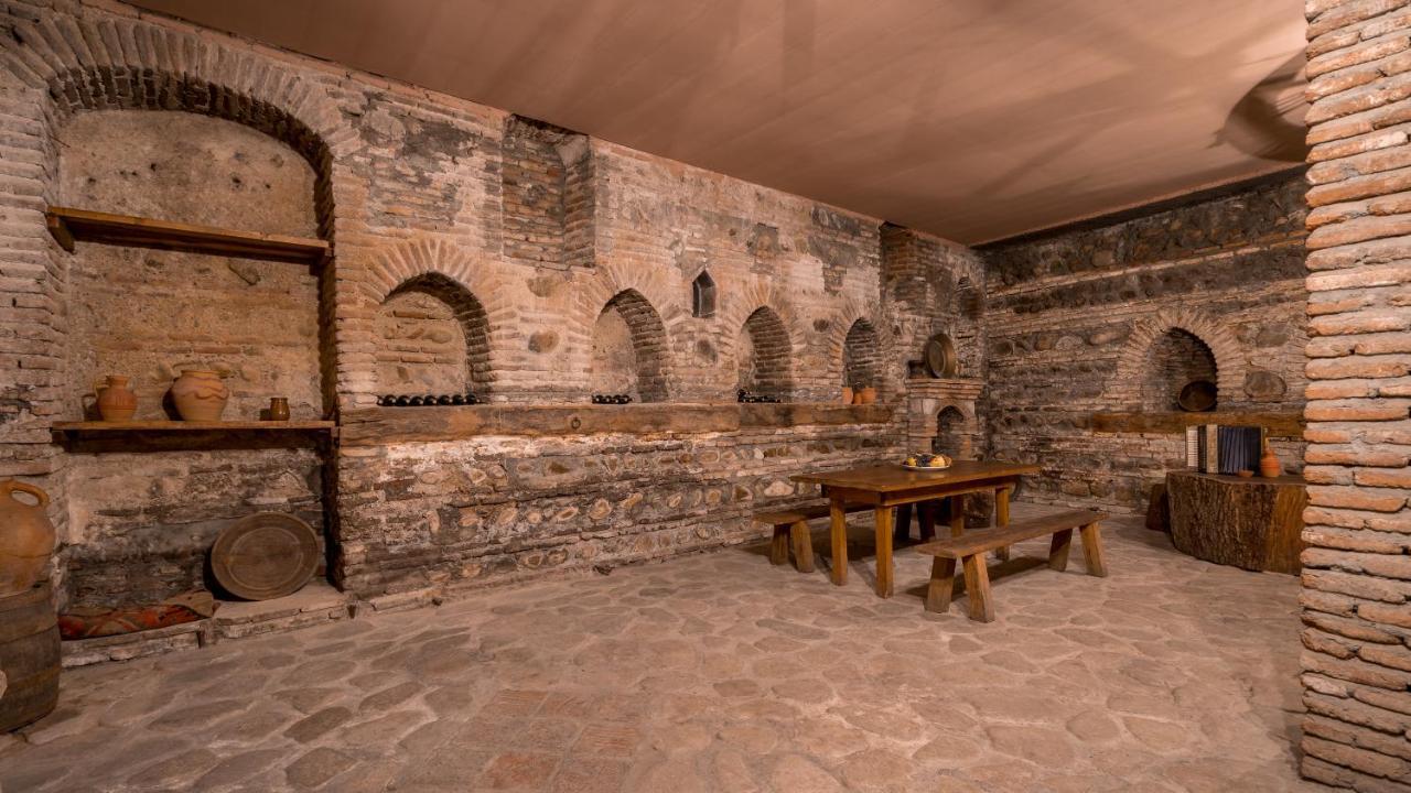 Hotel History • Სასტუმრო Ისტორია Sighnaghi Exteriör bild